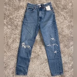 NWT Zara Ripped Mom Fit Jeans